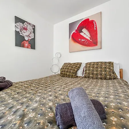 Apartamento Appartement Bruay - 2 chambres - Arrivée autonome - Fibre
